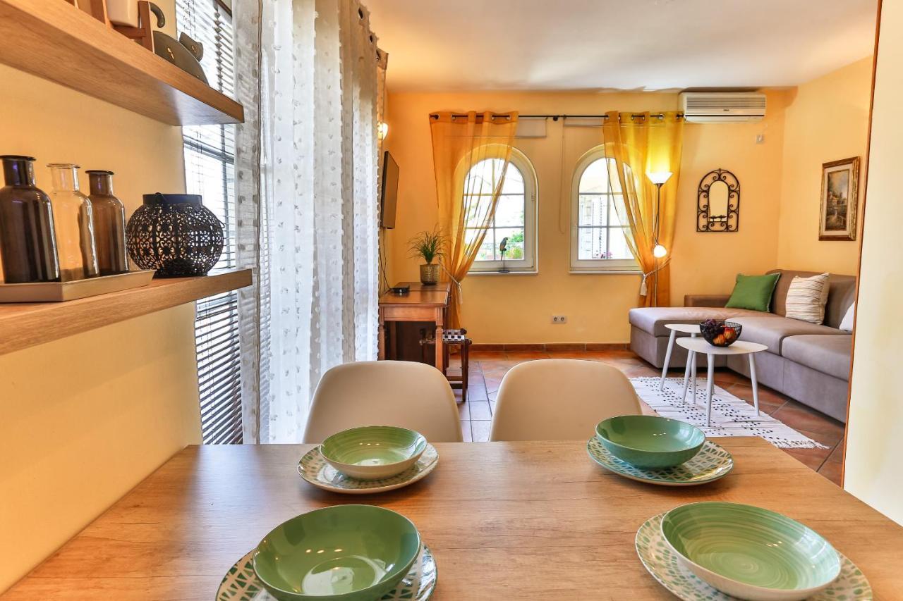 Damonte - Apartments And Rooms Budva Luaran gambar