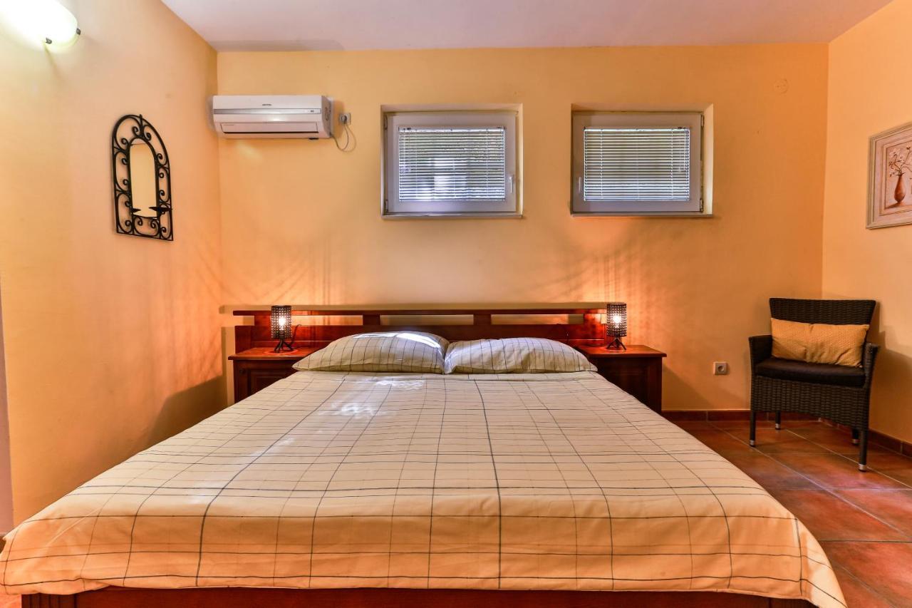 Damonte - Apartments And Rooms Budva Luaran gambar