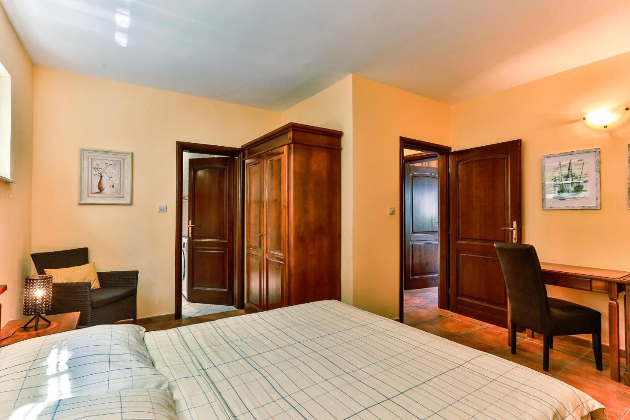 Damonte - Apartments And Rooms Budva Luaran gambar