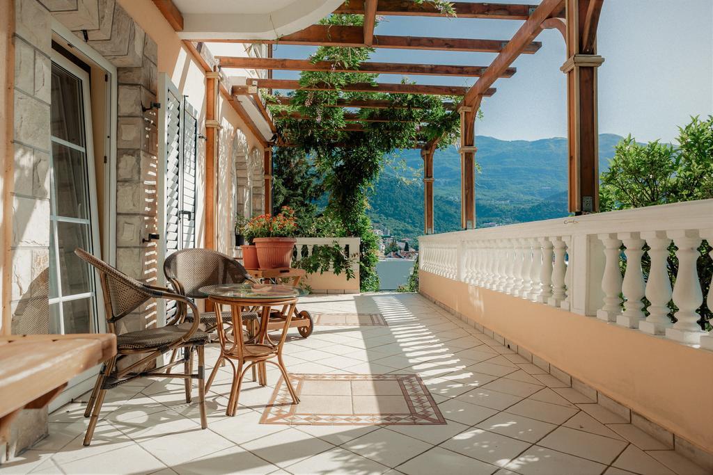 Damonte - Apartments And Rooms Budva Luaran gambar