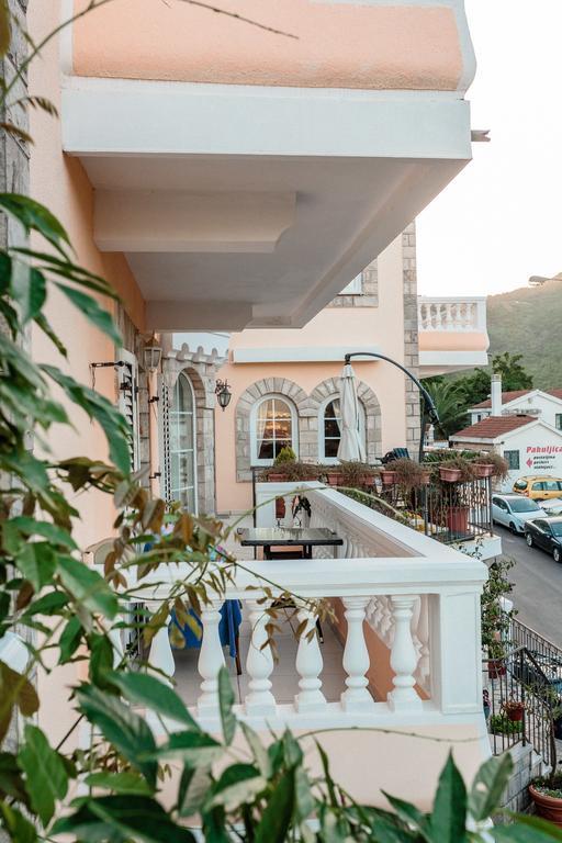 Damonte - Apartments And Rooms Budva Luaran gambar