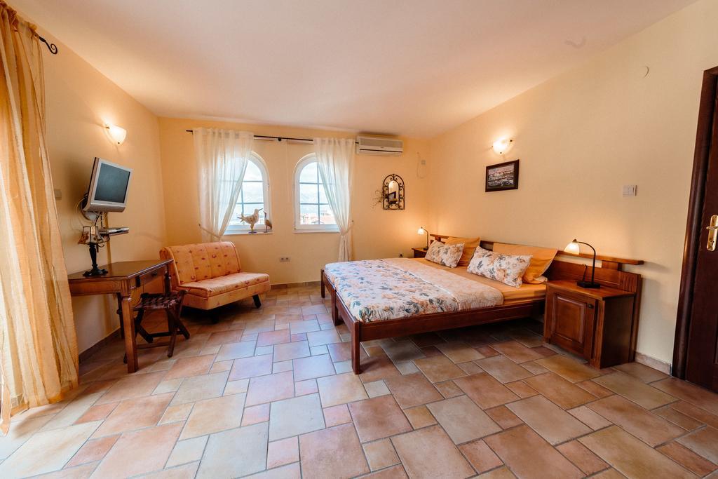 Damonte - Apartments And Rooms Budva Luaran gambar
