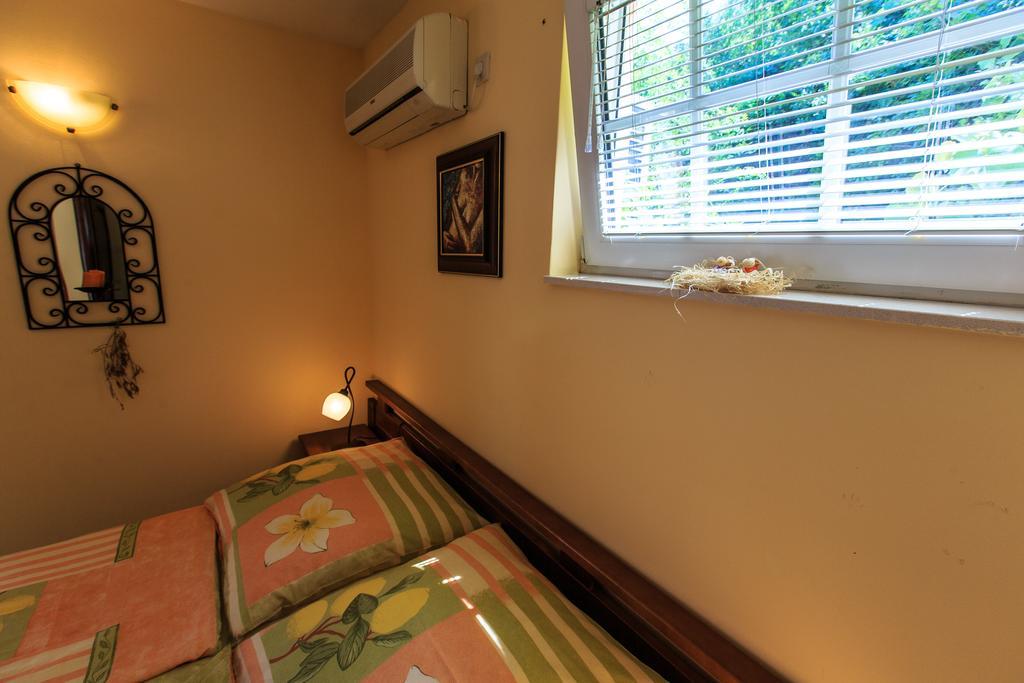 Damonte - Apartments And Rooms Budva Luaran gambar
